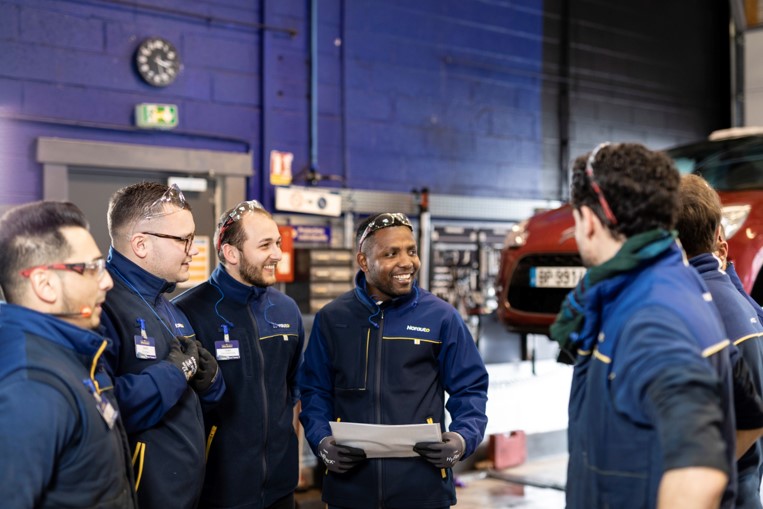 Norauto recrute et forme en alternance avec l’Afpa  en Région Sud ses mécaniciens de demain